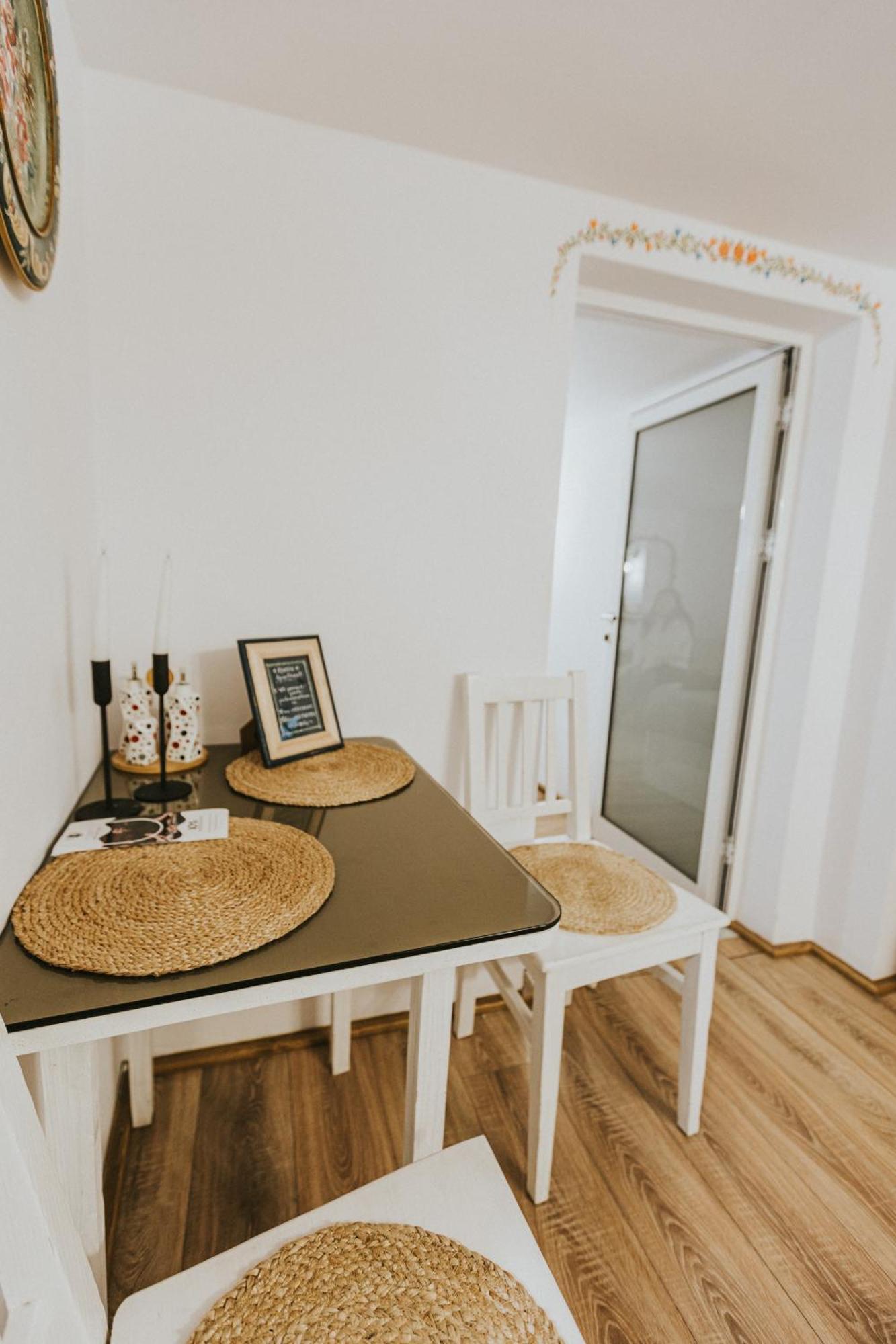 Republicii Rustic Apartament In Brasov City Center Exteriör bild
